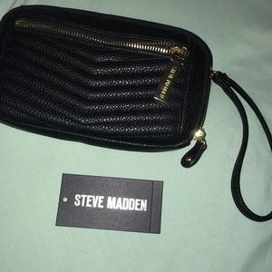 Steve Madden Wristlet NWT